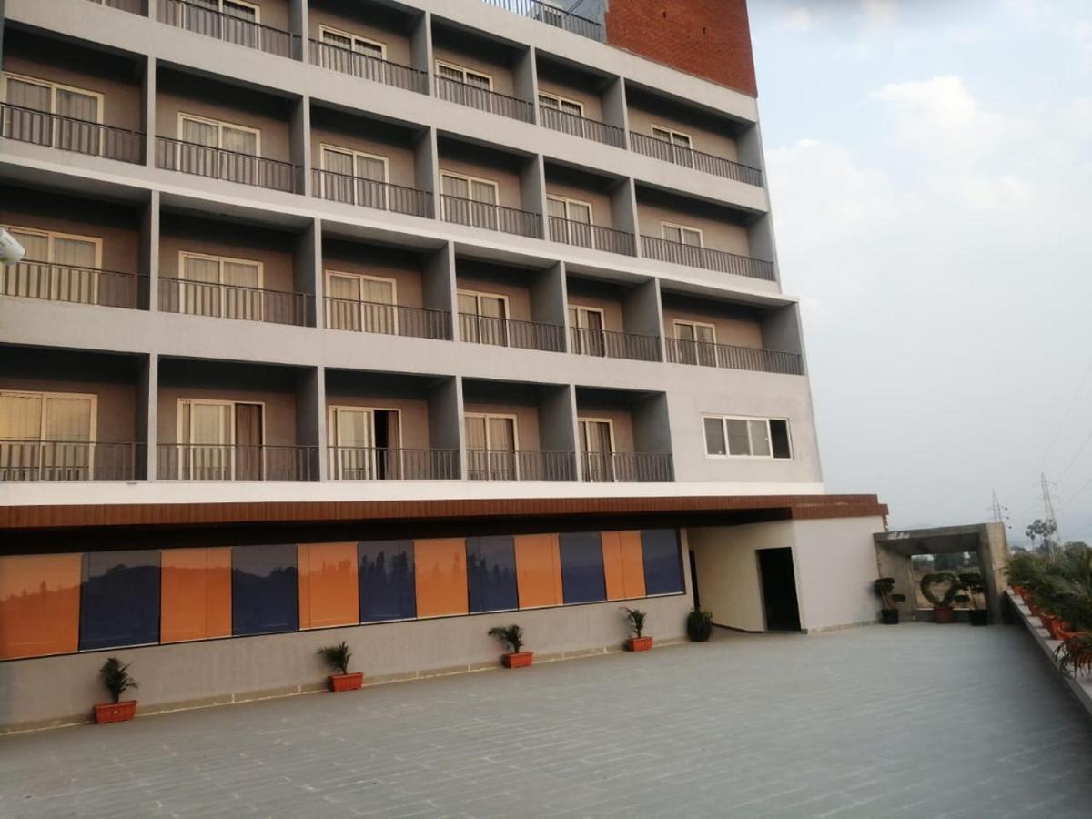 Comfort Inn , Statue Of Unity Kevadia 외부 사진